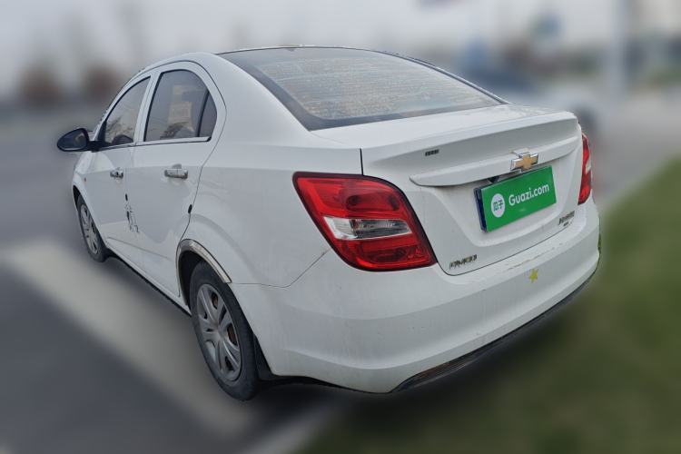 Used Chevrolet Aveo Sonic 2014 Sedan 1.4SL MT Comfort Edition
