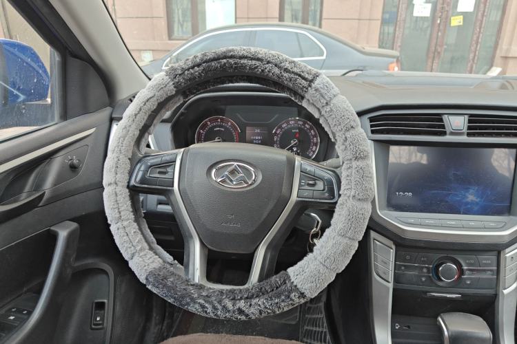 Used SAIC MAXUS T60 2017 2.0T Gasoline Automatic 4x4 High-Ride Elite Standard Cabin
