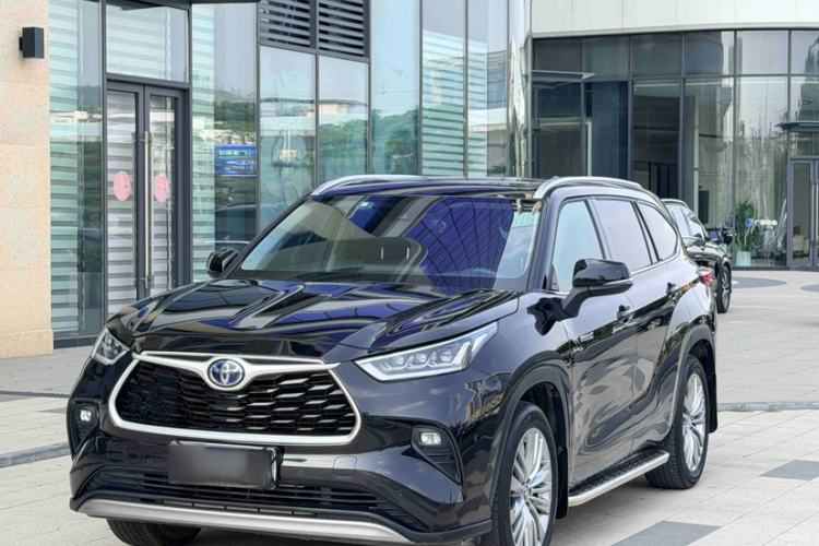 Ojetý Toyota Highlander 2023 2.5L Smart Electric Hybrid Dual-Drive Prestige Version 7 Seats