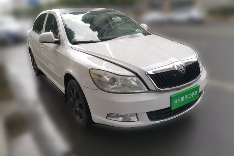 Used Skoda Octavia 2015 Classic Model 1.6L Manual Eado Version
