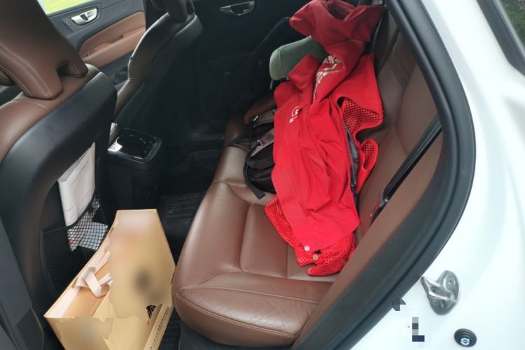 Used Volvo XC60 2024 B5 4x4 Smart Luxury Edition