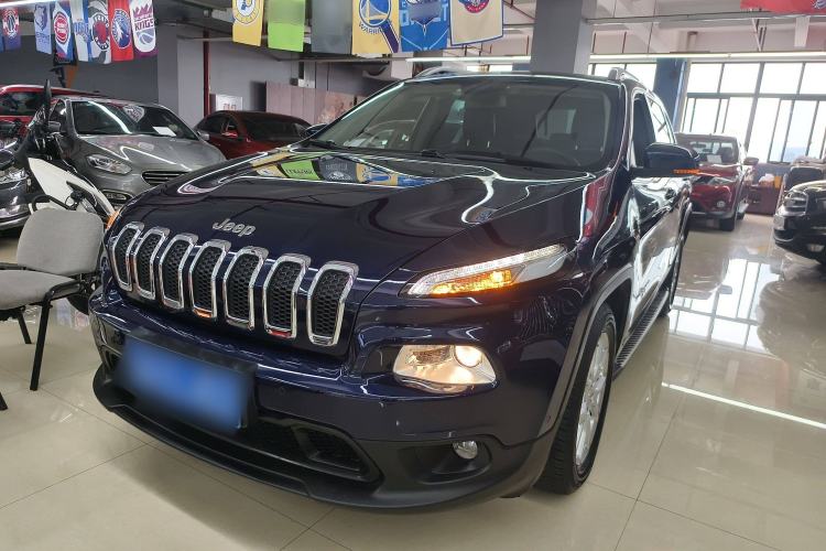 Used Jeep Cherokee 2016 2.0L Superior Edition