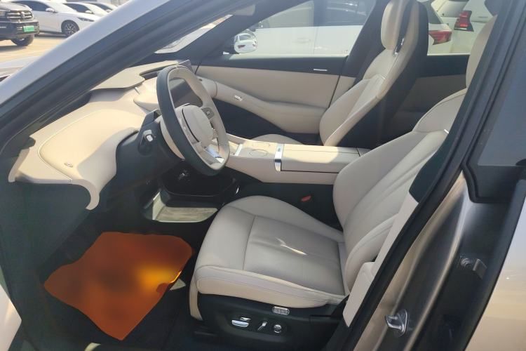 Used Xiaomi Auto YU7 2025 Ultra-Long Range Rear-Wheel Drive Version Left Front Seat