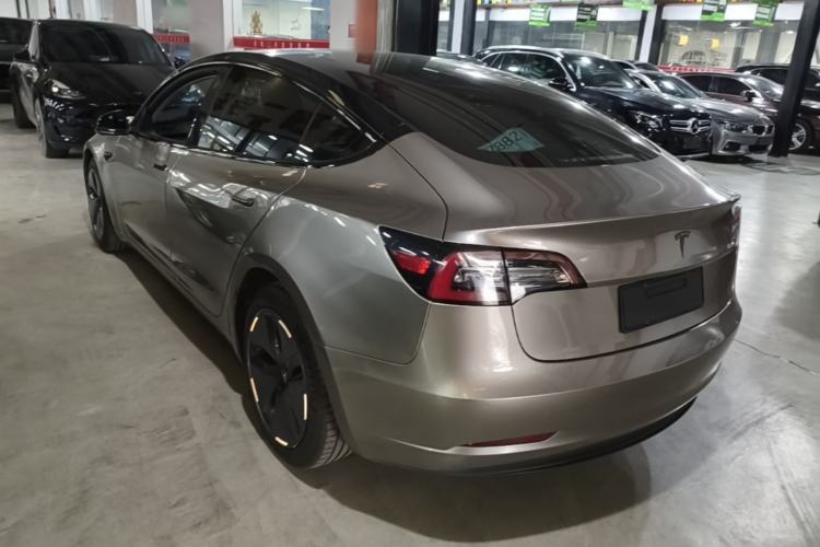 Used Tesla Model 3 2019 Long-Range All-Wheel-Drive Version
