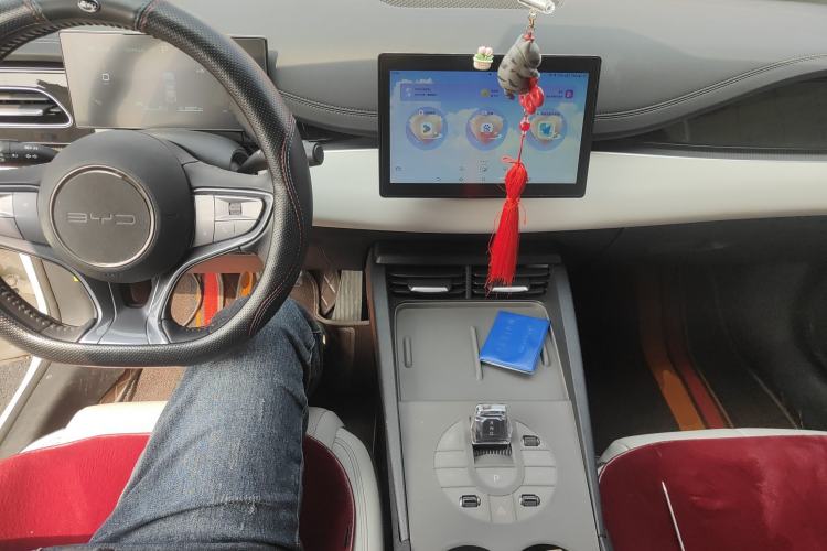 Used BYD Seal 06 New Energy 2024 DM-i 80KM Luxury Model Center Console