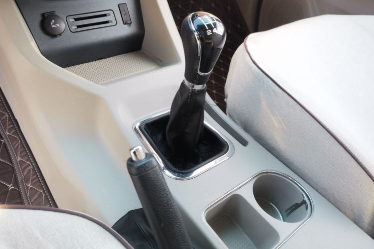 Used FORTHING Lingzhi 2018 M5L 1.6L 9-Seater Comfort Model
