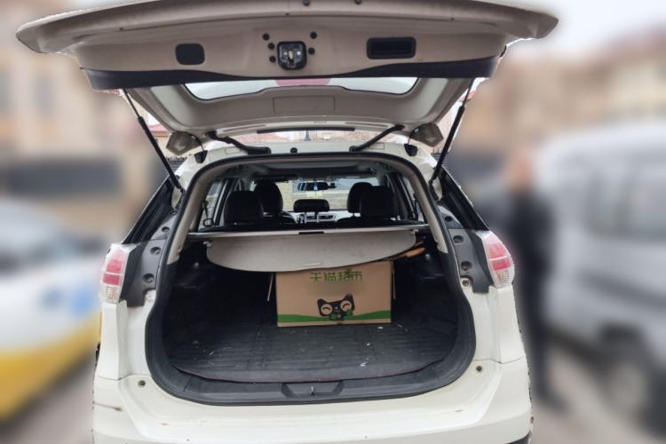 Used Nissan X-Trail 2014 2.0L CVT Comfort Edition 2WD Trunk