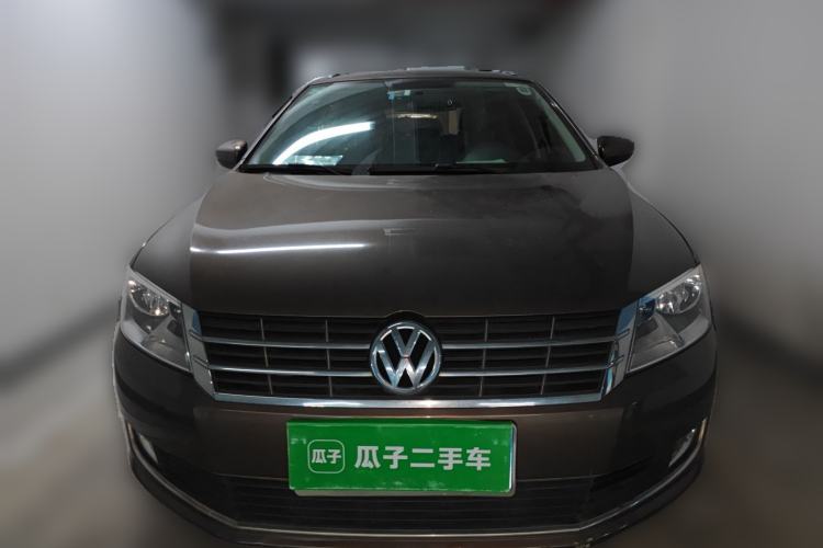 Used Volkswagen Gran Lavida 2014 1.6L Automatic Sport Edition
