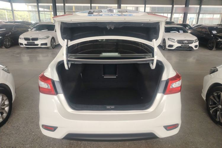 Used Nissan Sylphy 2021 Classic 1.6XL CVT Luxury Edition Trunk