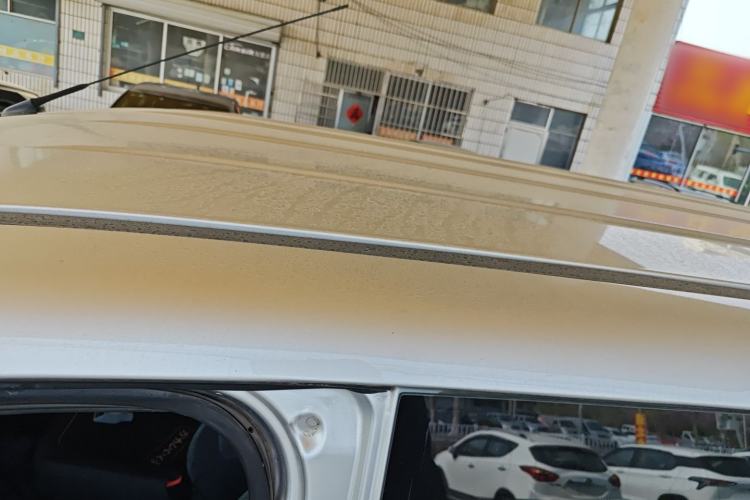 Used JAC Refine M3 2019 PLUS Maker Edition 1.8L Luxury Smart Model with 9 Seats Roof