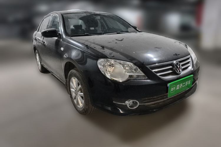 Used Volkswagen Bora 2011 1.6L Manual Comfort Version Front Right 45 Deg