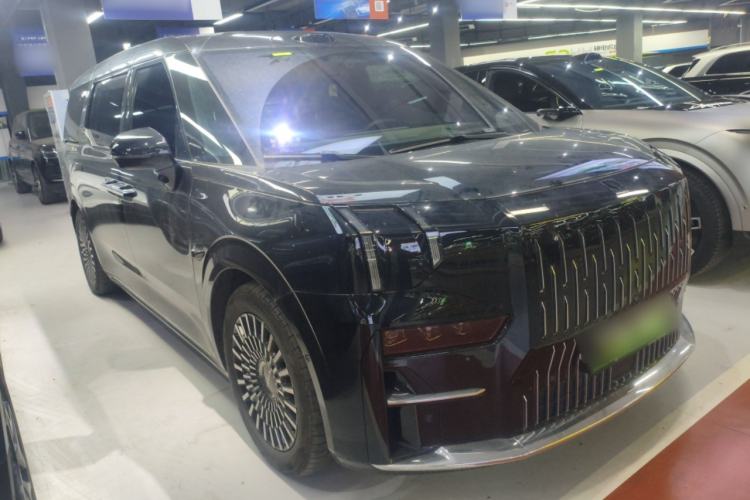 Used Zeekr 009 2024 7-Seater Walk-Through Version Four-Wheel Drive 108 kWh
