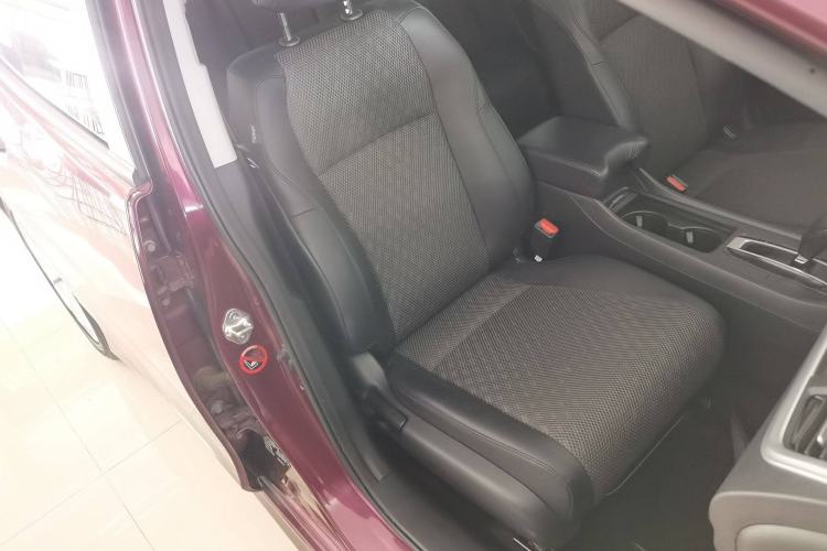 Used Honda Jade 2017 1.8L automatic Comfort version 5 seats
