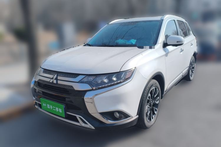 Used Mitsubishi Outlander 2019 2.4L 4x4 Zhi Xiang Edition 7 Seats China VI Standard