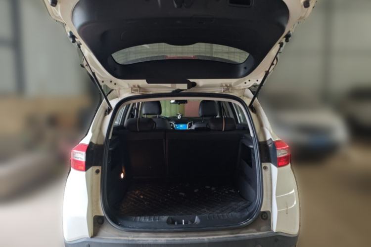 Used CHANGAN CS15 2016 1.5L Manual Fashion Edition Trunk