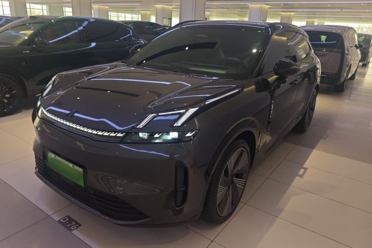 Used Lynk & Co 08 EM-P 2025 220 km All-Wheel-Drive Performance Halo