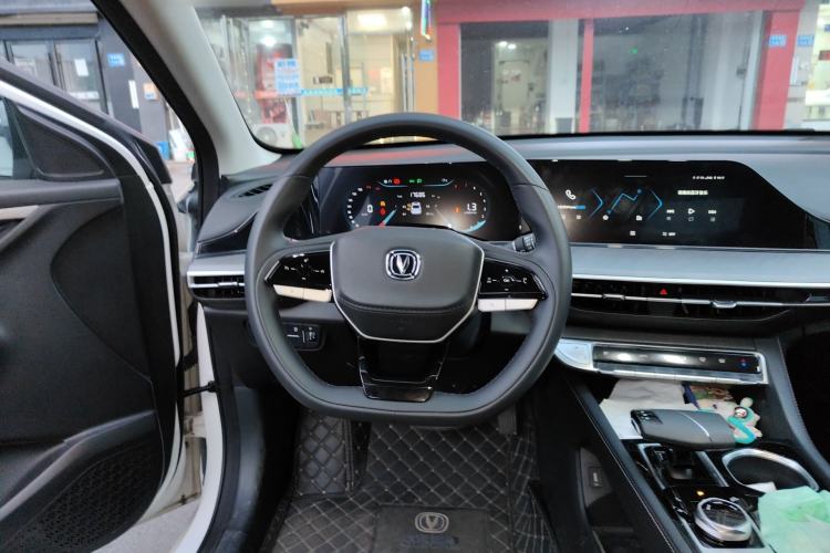 Used CHANGAN Eado 2022 PLUS Blue Whale NE 1.4T GDI DCT Prestige Edition
