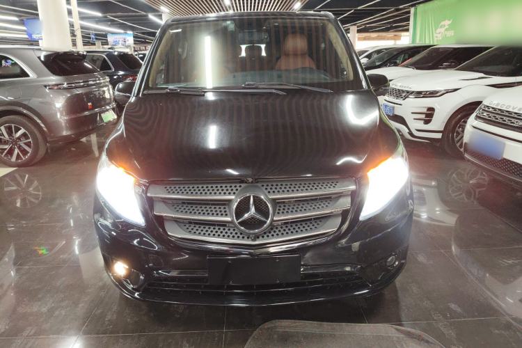 Used Mercedes-Benz Vito 2018 2.0T Elite Version 7 Seats China V Emission Standard