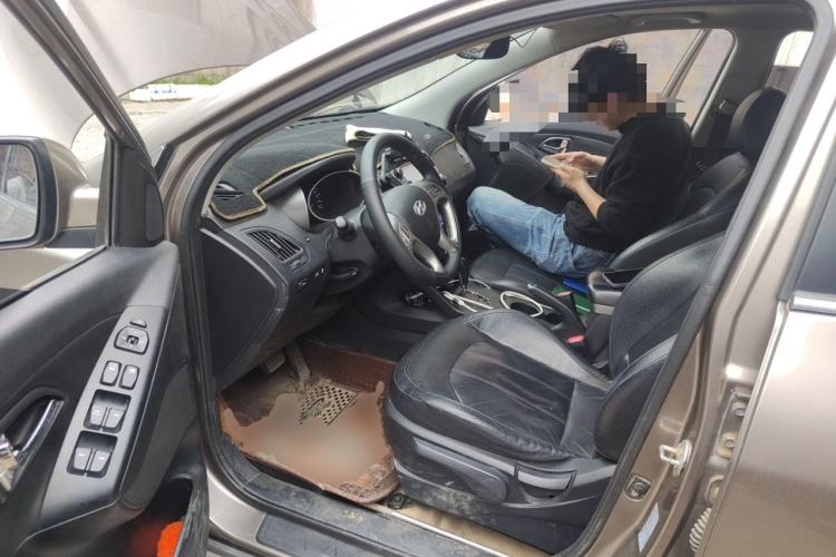 Used Hyundai ix35 2013 2.0L Automatic Two-Wheel Drive Smart GLS China IV Standard
