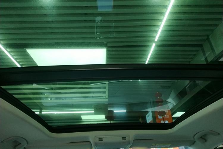 Used Volkswagen Tayron 2022 330TSI Two-Wheel Drive Luxury Smart Connectivity Version Headliner