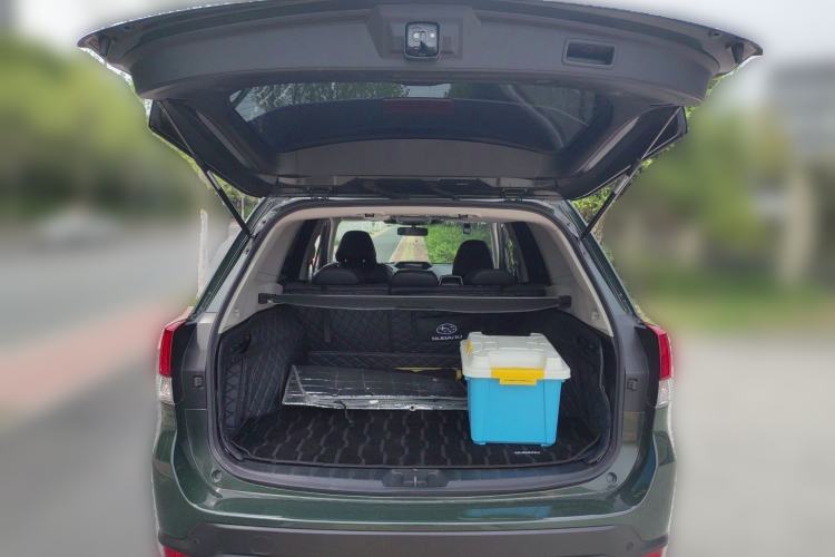 Used Subaru Forester 2022 2.0i AWD Luxury Edition Trunk