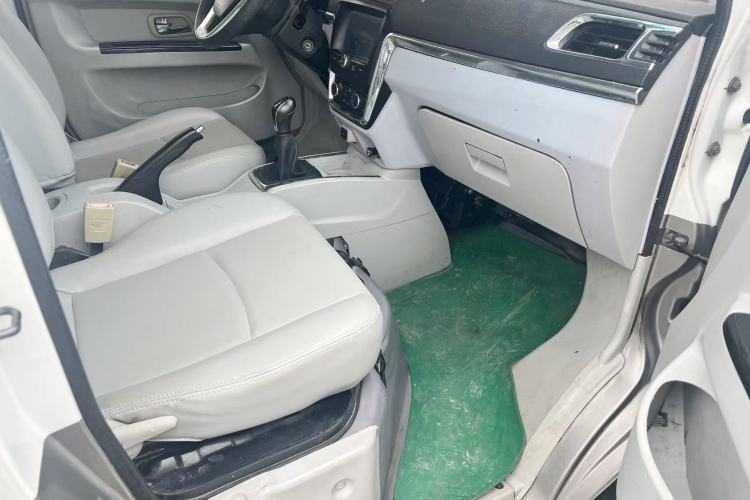 Used Jinbei New Hiace X30L 2016 1.5L Wealth Edition DLCG14