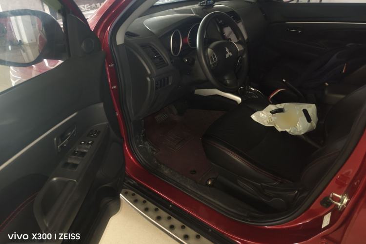 Used Mitsubishi ASX 2013 2.0L CVT Two-Wheel Drive Elite Edition
