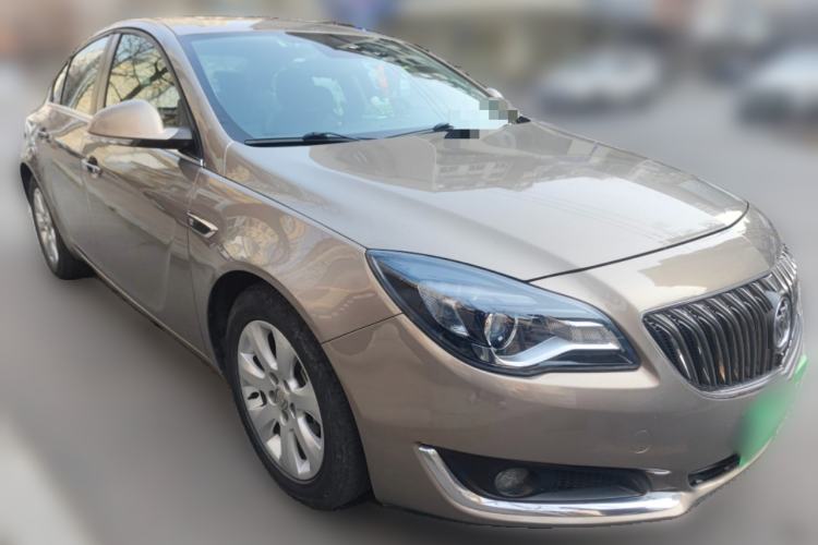 Used Buick Regal 2015 1.6T Elite Tech Model Front Right 45 Deg