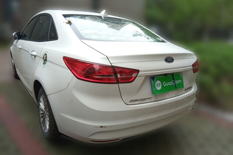 Used Ford Escort 2015 1.5L Automatic Comfort Edition Rear Left 45 Deg