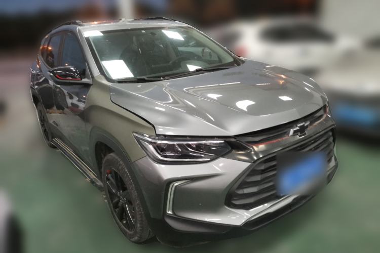 Used Chevrolet Trax 2019 Redline 325T Automatic Fun Edition China VI Standard Front Right 45 Deg