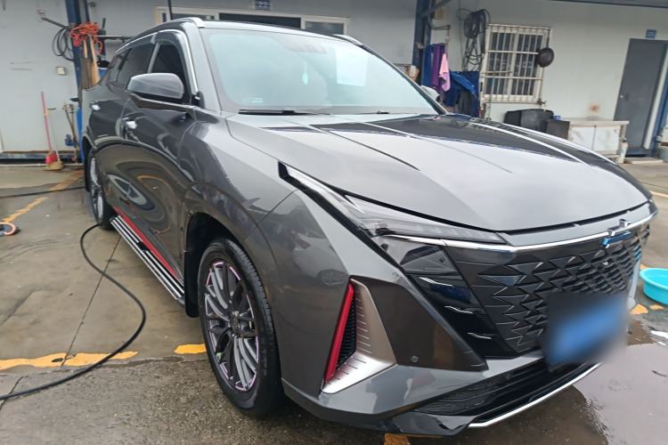 Used Oshan Z6 2022 Blue Whale 1.5T DCT Luxury Model
