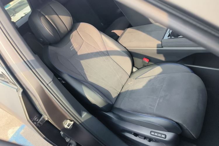 Used Volkswagen Teramont 2025 Tiguan Pro 450TSI Four-Wheel Drive Summit Edition
