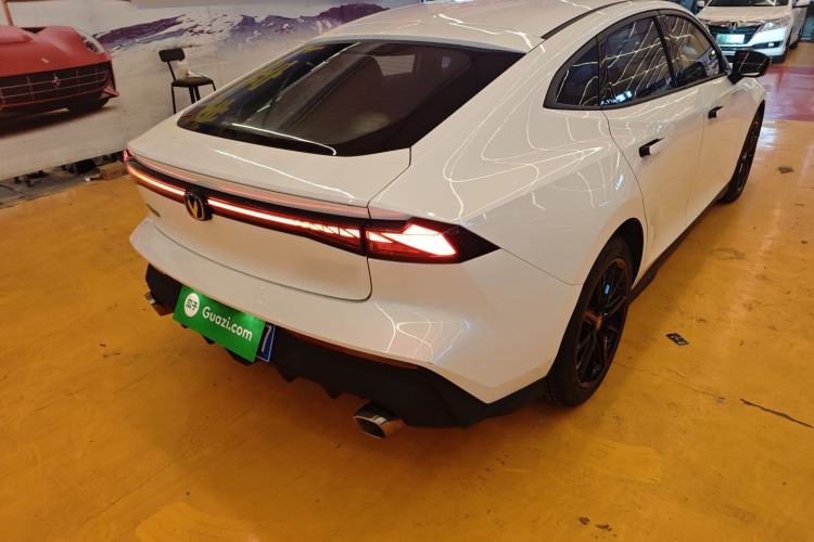 Used Changan UNI-V 2023 1.5T Premium Model