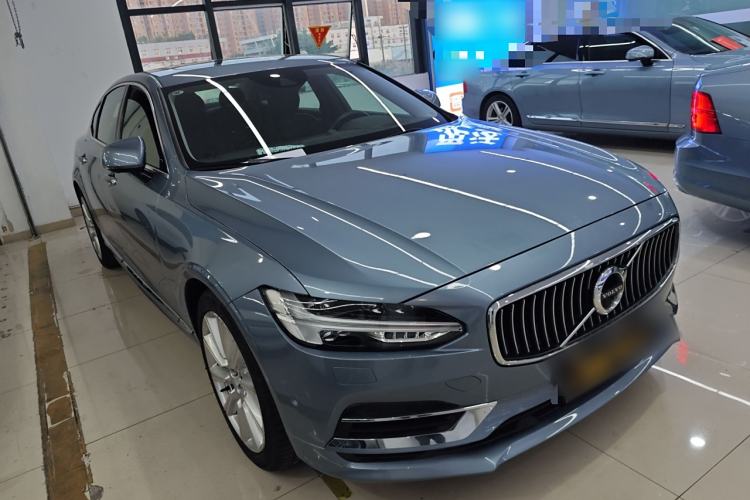 Used Volvo S90 New Energy 2019 T8 E-Drive Hybrid Intelligent Luxury Version China V Standard Front Right 45 Deg