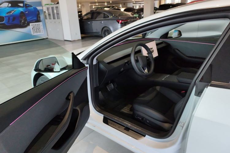 Used Tesla Model 3 2025 Rear-Wheel-Drive Version