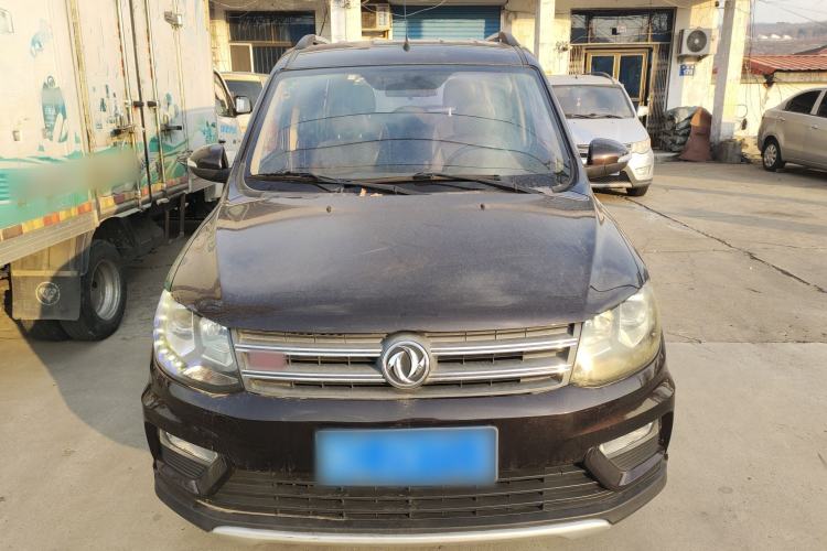 Used Dongfeng Fengon 370 2016 1.5L Manual Luxury Version SFG15-02 7 Seats
