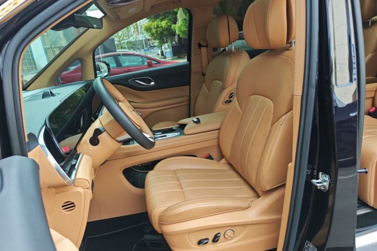 Used VOYAH Dream 2024 PHEV Extended-Range Premium Edition Left Front Seat