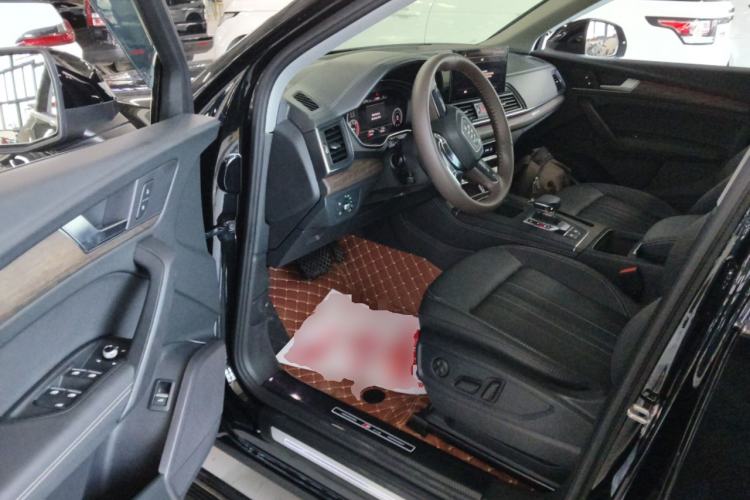 Used Audi Q5L 2022 Updated Version 40T Luxury Elegant Edition Driver Seat
