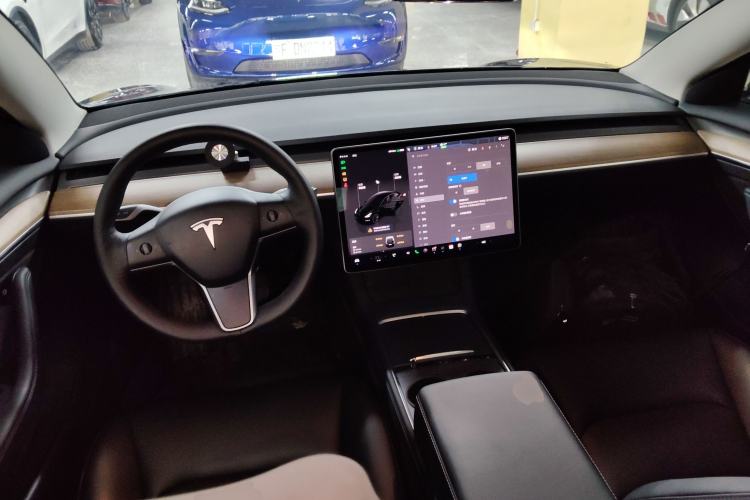 Used Tesla Model 3 2022 Rear-Wheel-Drive Version Center Console