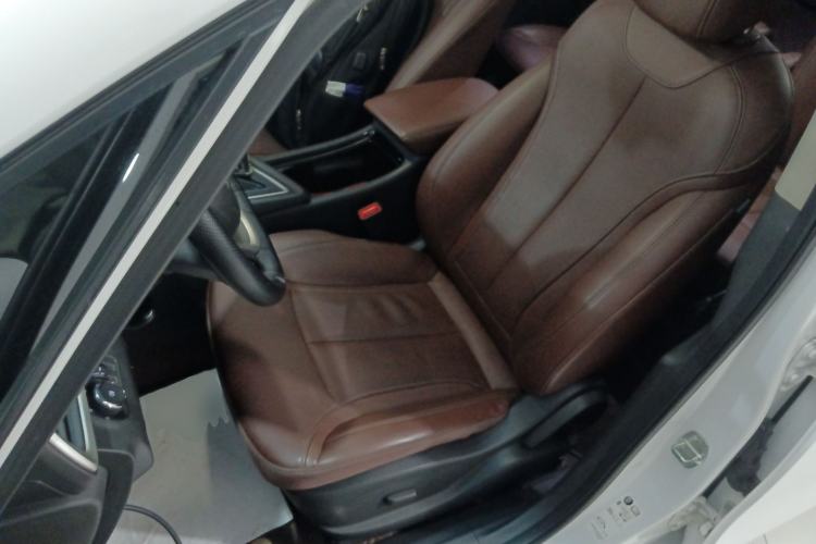 Used Buick GL6 2019 18T 6-Seater Connected Luxury Version China V Standard