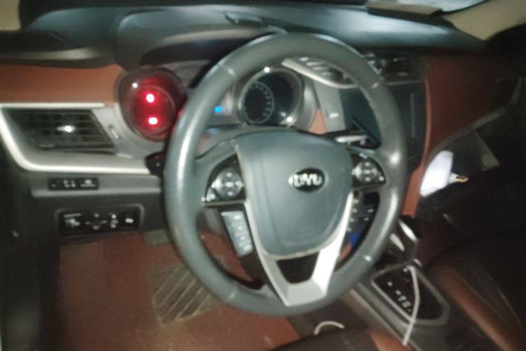 Used BYD G5 2014 1.5TID Automatic Flagship Model
