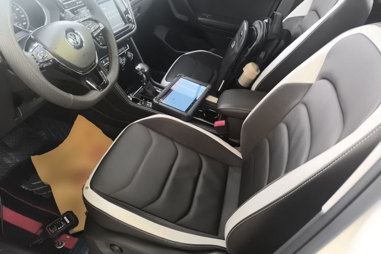 Used Volkswagen Tiguan L 2018 380TSI Automatic All-Wheel Drive Luxury Edition Left Front Seat