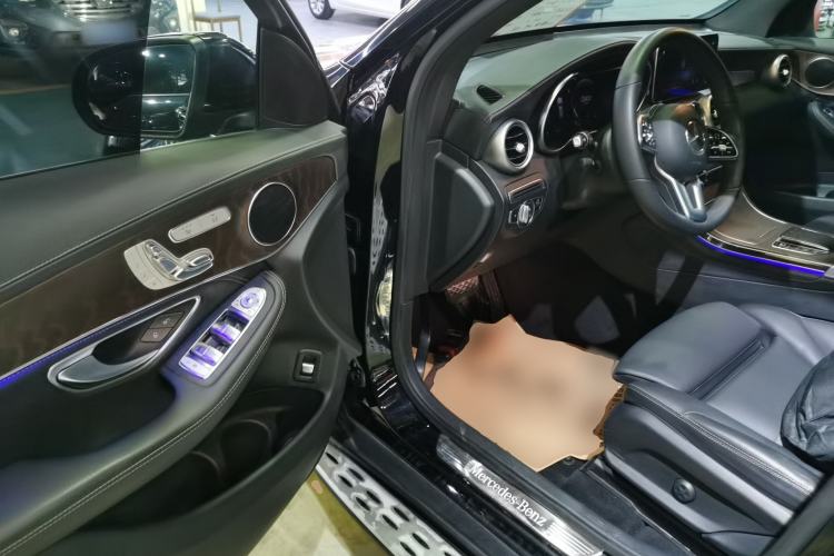 Used Mercedes-Benz GLC 2020 GLC 300 L 4MATIC Dynamic Edition
