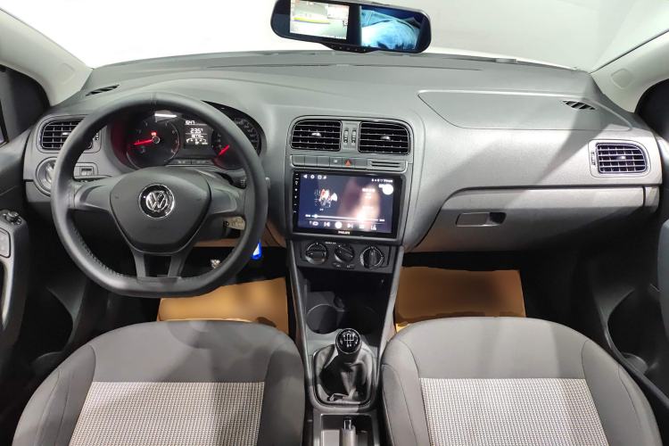 Used Volkswagen Polo 2016 1.4L Manual Fashion Model