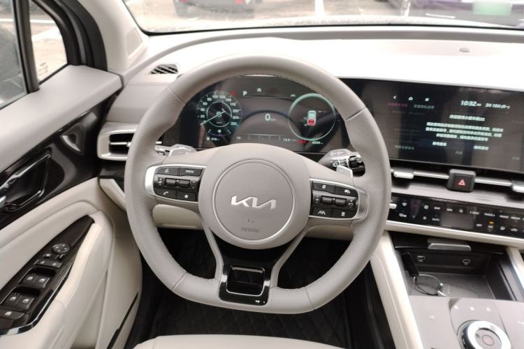 Used Kia Sportage (Chinese Domestic Model) 2025 1.5T Two-Wheel Drive Prestige Smart Enjoyment Version