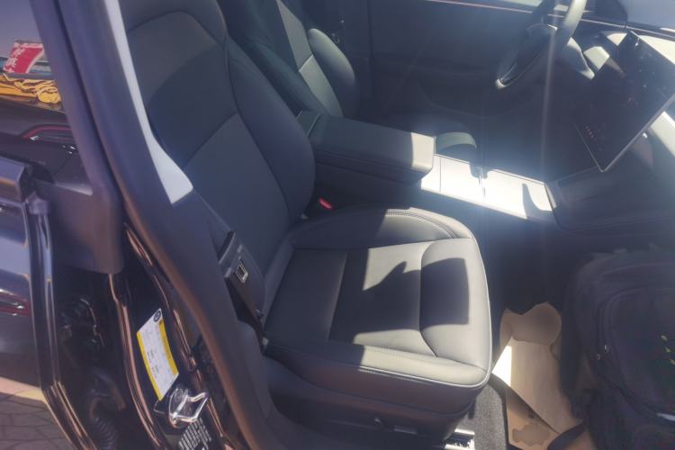 Used Tesla Model 3 2023 Long-Range All-Wheel-Drive Version
