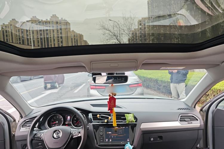 Used Volkswagen Tiguan L 2019 330TSI Automatic Two-Wheel Drive Smart Luxury Version China V Emission Standard