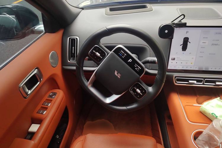 Used Li Auto L8 2024 Pro Model
