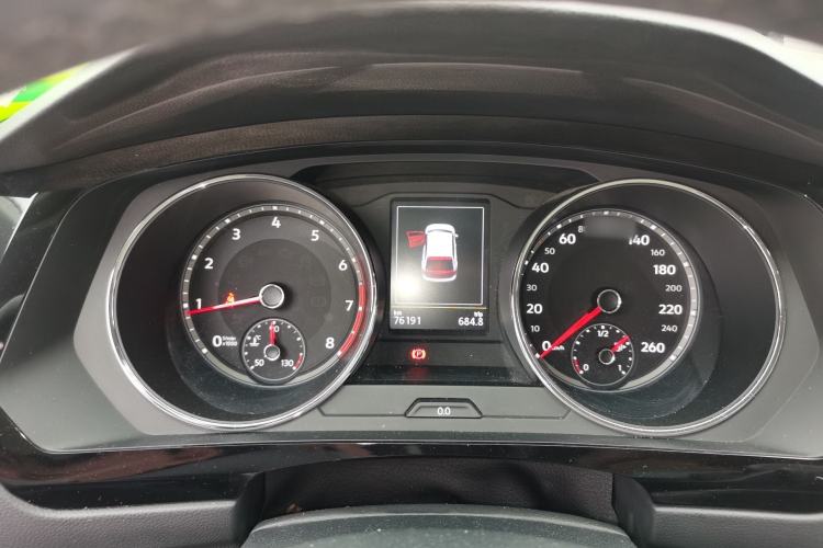 Used Volkswagen Tiguan L 2018 330TSI Automatic Two-Wheel Drive Luxury Edition
