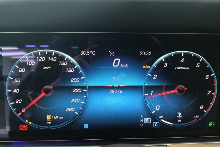Used Mercedes-Benz E-Class 2023 Updated E 300 L Fashion Edition
